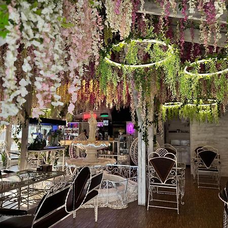 Viktoriya Family Hotel Restaurant Complex Kiev Esterno foto