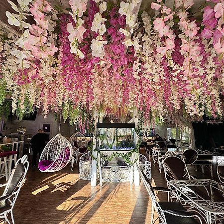 Viktoriya Family Hotel Restaurant Complex Kiev Esterno foto